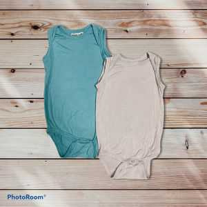 ⭐️SPEARMINT LOVE⭐️ BODYSUIT BUNDLE // 6-12 MONTHS